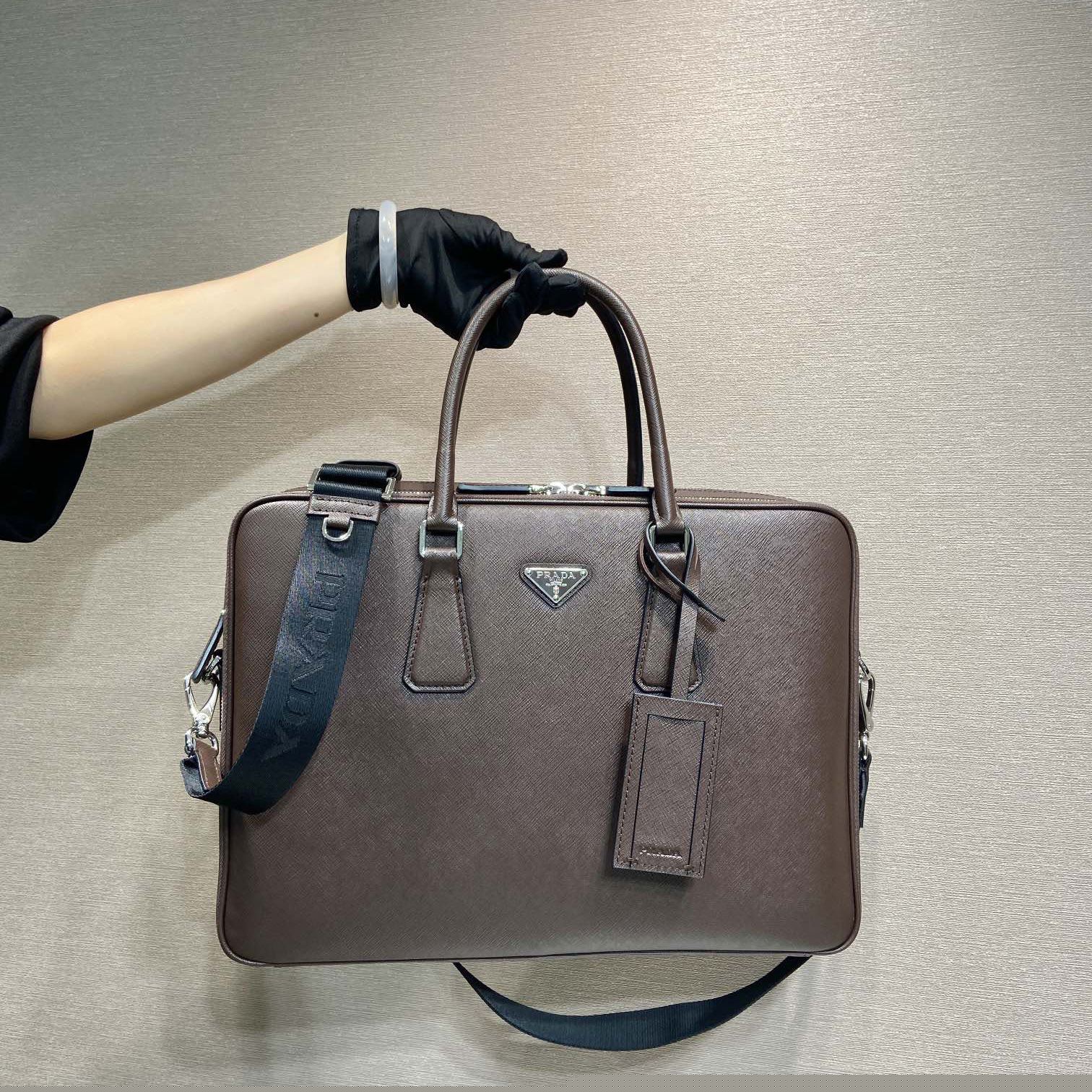 Pra*a briefcase